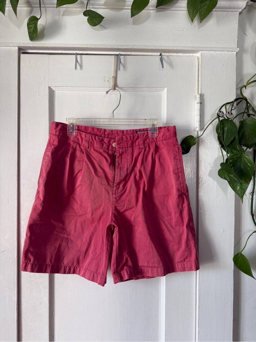 Vineyard Vines Raspberry Pink Shorts men’s size 32 by Shep & Ian